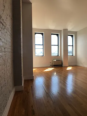 Rented by City Vista Inc | media 2