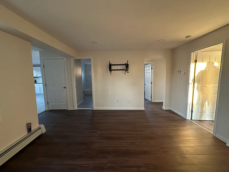 596 E Main St #1 — Photo 3