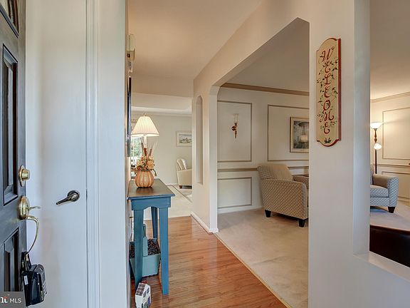 4th image of 10952 Adare Dr