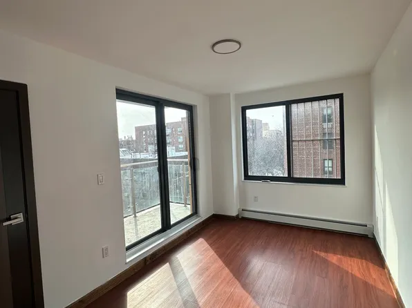 91-03 Whitney Avenue image 1 of 5