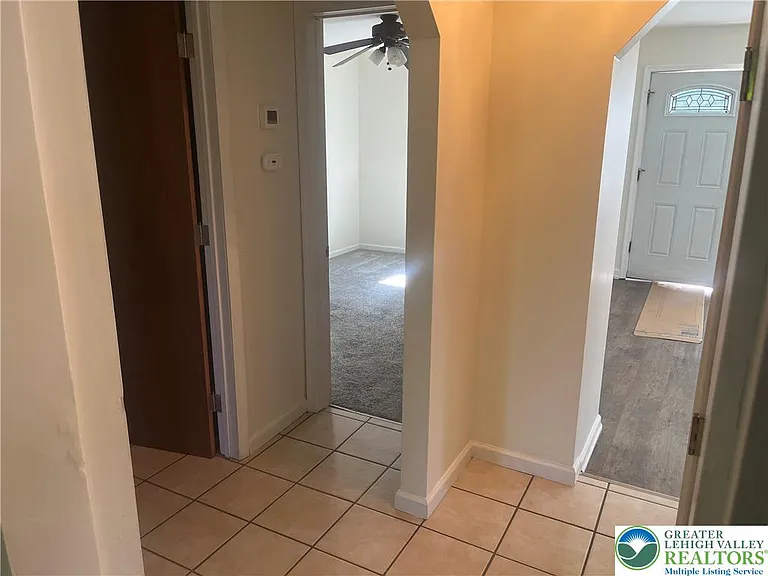 1839 Willow Park Rd — Photo 9
