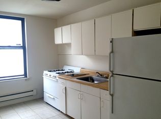 3203 Broadway APT 3, Astoria, NY 11106