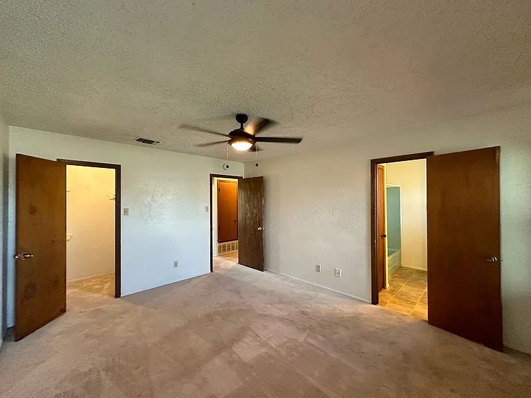 1602 Becker Dr — Photo 22