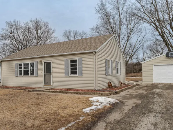 2721 Markay St SE, Rochester, MN 55904