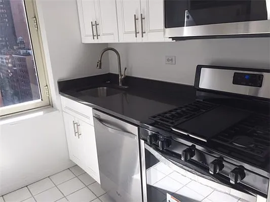 Rented by Inoue Realty | media 14