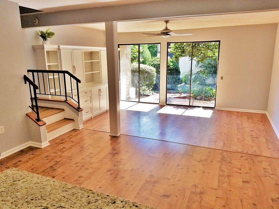 1st image of 7609 Las Palmas Way