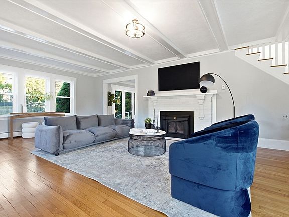 5th image of 1174 Franklin St