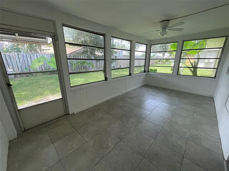 12 Farraday Ln #A — Photo 10