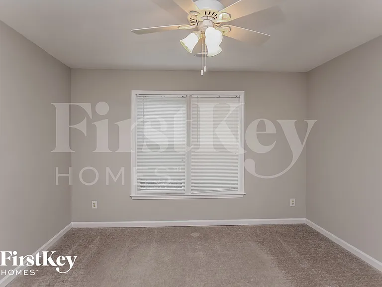 3215 Maple Terrace Dr — Photo 13
