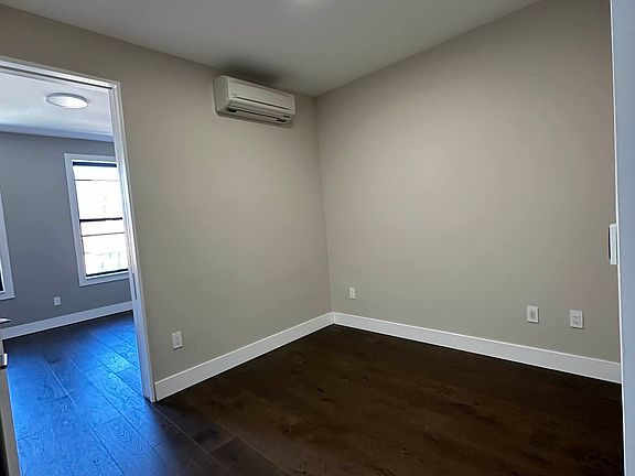 3rd image of 336 W 17th St APT 5B