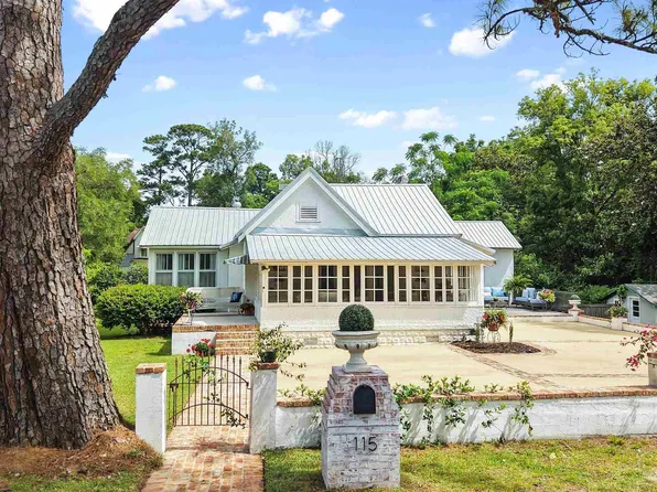 115 North Ave, Fairhope, AL 36532