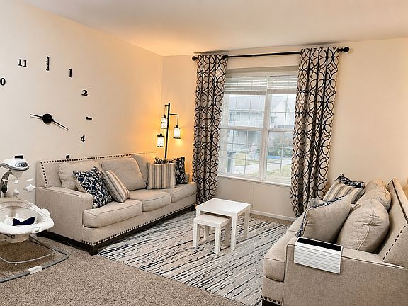 5th image of 809 Brodhead Dr