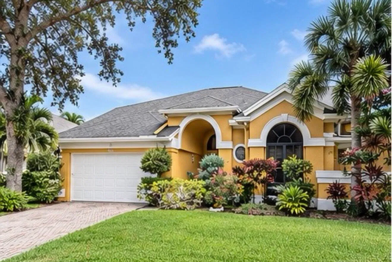 4 bed, 3.0 bath, 2076 sqft, $5,000 — Photo 1