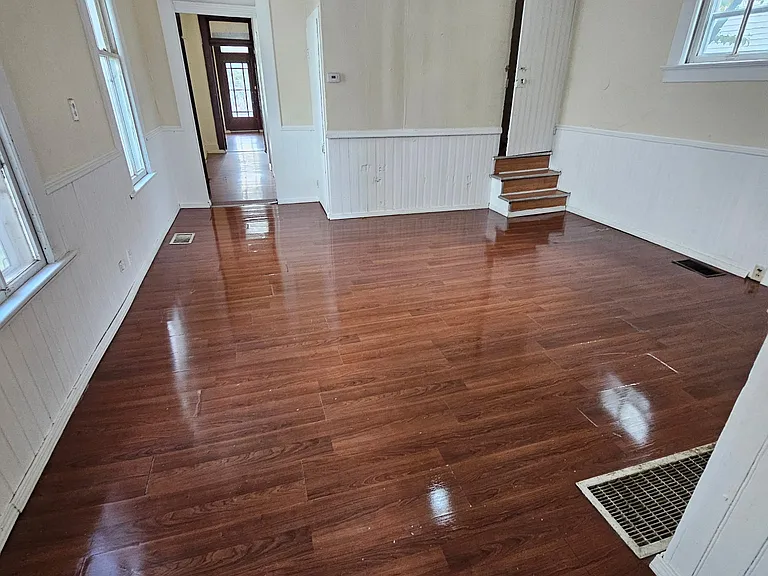 516 E Virginia St — Photo 2