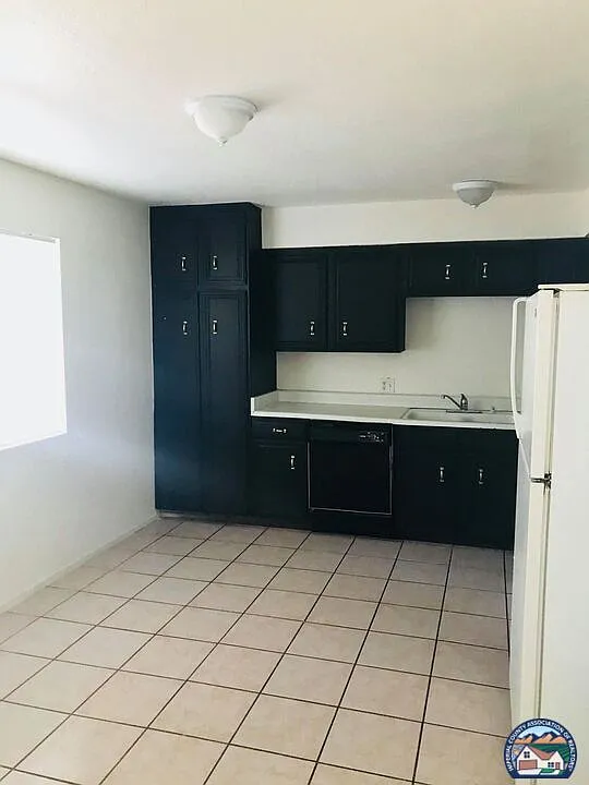 Studio, 650 sqft, $1,000 — Photo 3