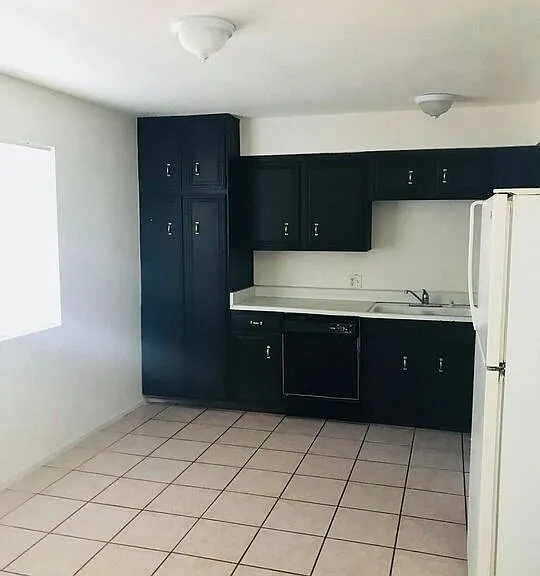 185 W D St #2 — Photo 3