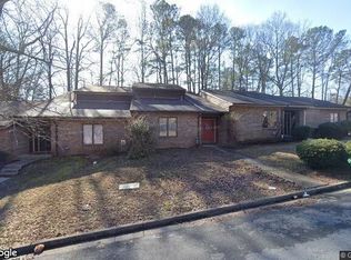 5535 Circlestone Ln, Stone Mountain, GA 30088