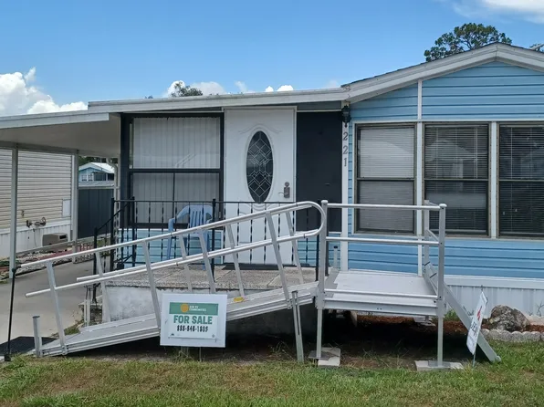 37811 Chancey Rd #221, Zephyrhills, FL 33541