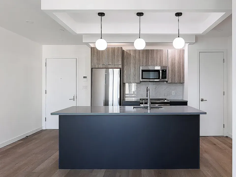 1000 Lorimer St #509