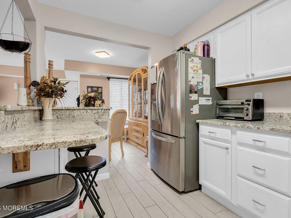 1st image of 22 Newport Court #210