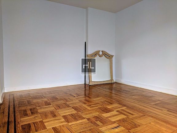 2nd image of 2721 23rd St APT 4F