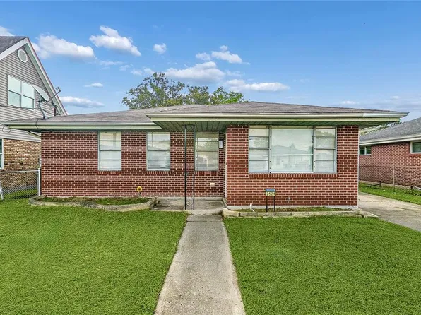 2521 Corinne Dr, Chalmette, LA 70043