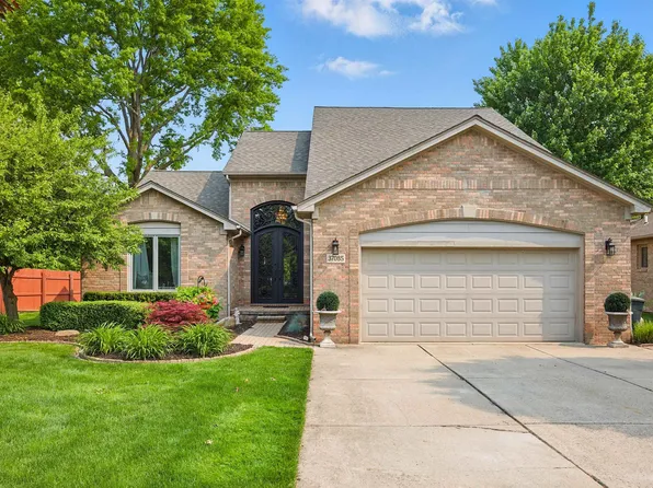 37085 Brett Dr, New Baltimore, MI 48047