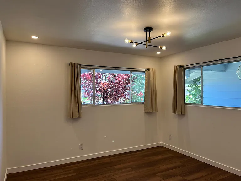 1121 Putter Ave — Photo 24