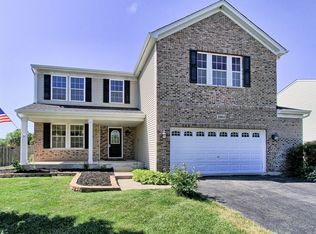 9901 Creekside Dr, Wonder Lake, IL 60097
