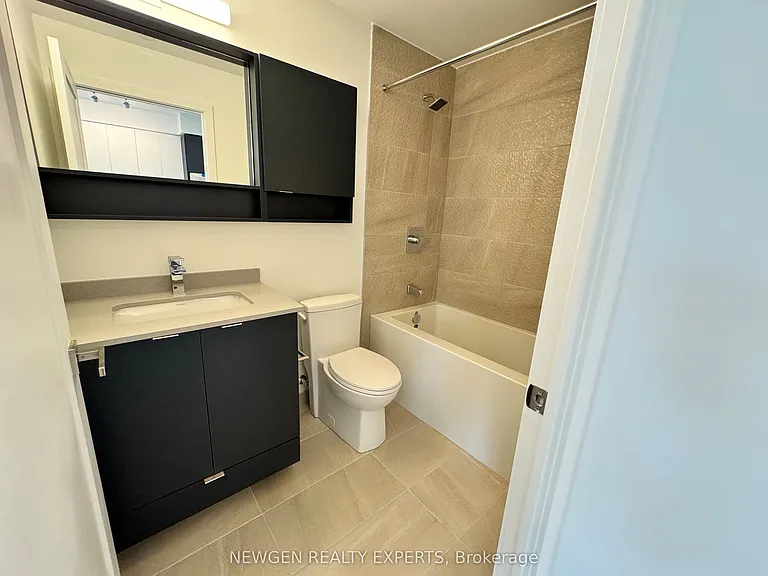 415 Main St W #603 — Photo 11
