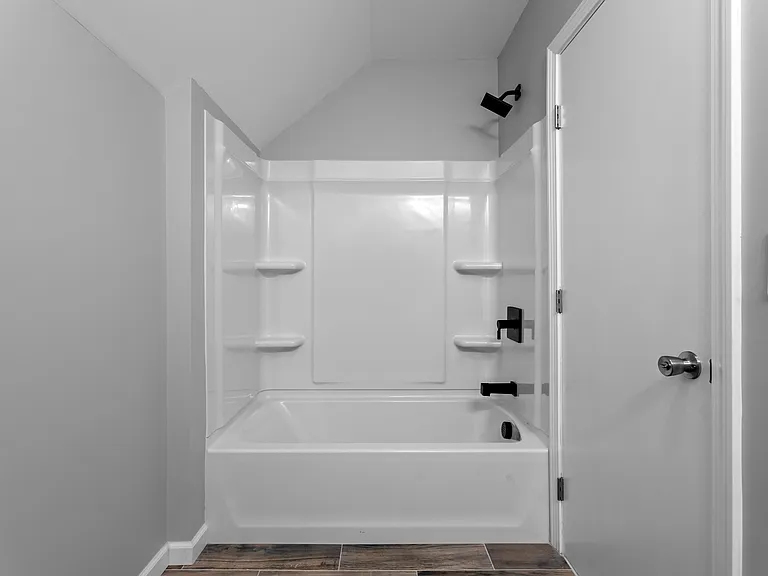 108 Main St #101 — Photo 6