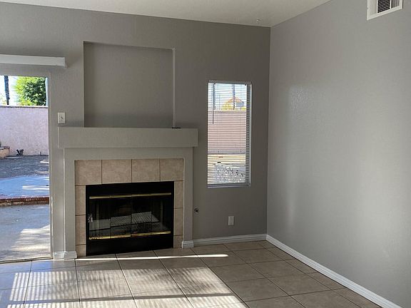 4th image of 30083 Westlake Dr
