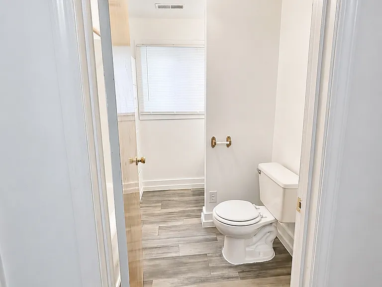 622 River Ave #C — Photo 8