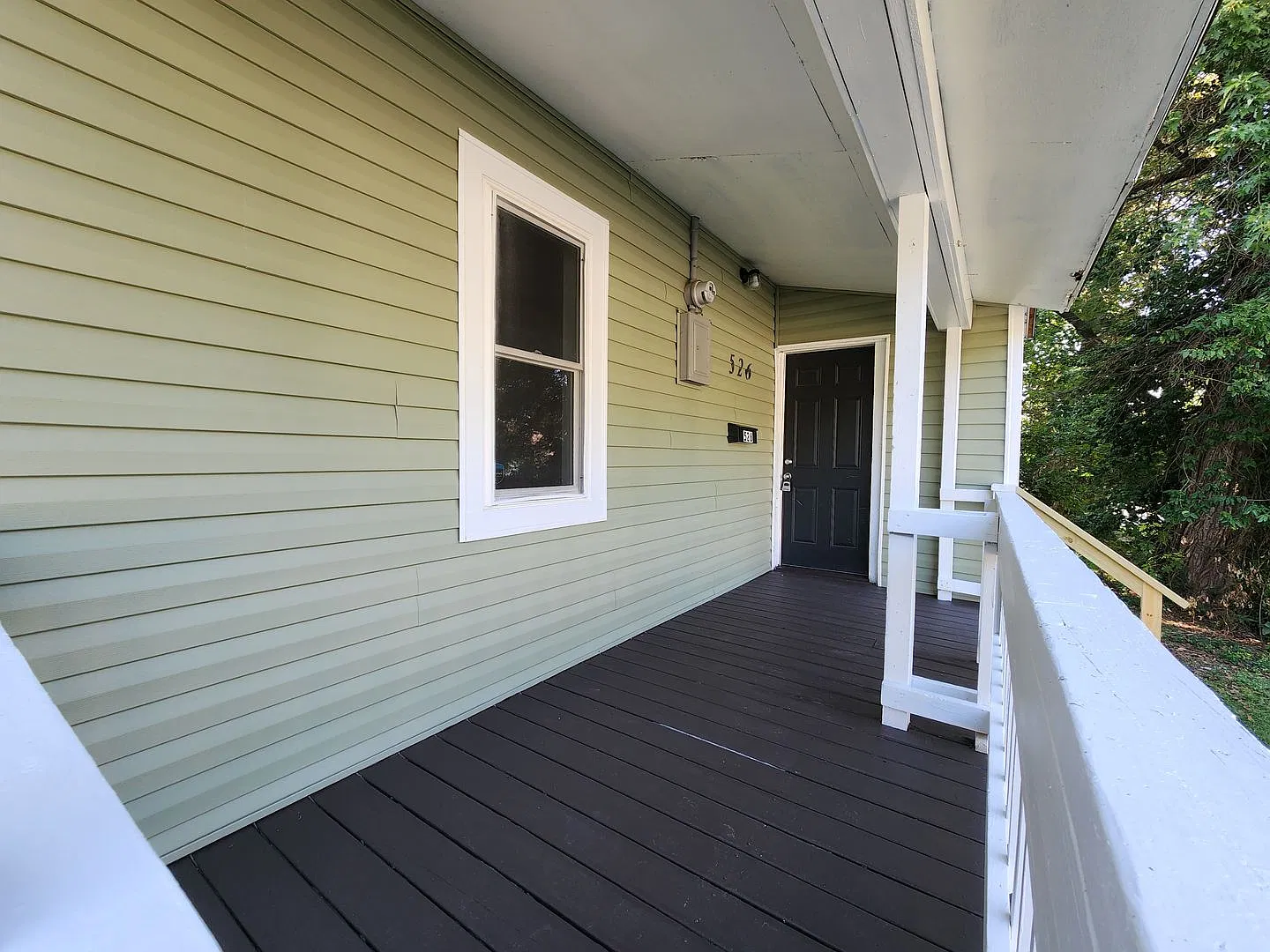 Spacious 2-Bedroom, 1-Bathroom Home Available Now!! — Photo 3