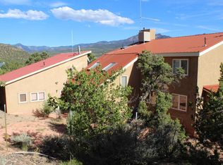 623 E Mule Deer Rd, Central, UT 84722