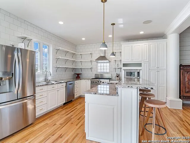 702 W French Pl — Photo 21