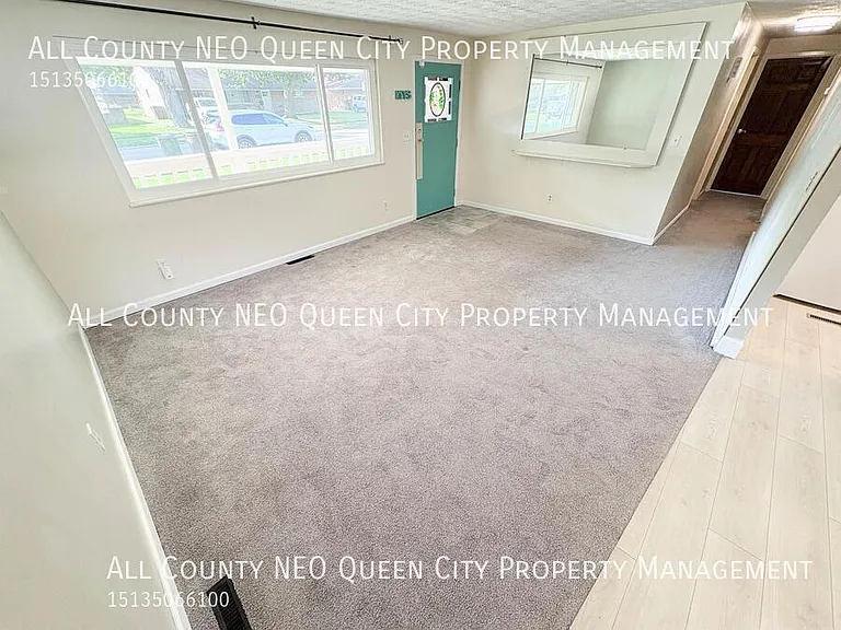 3692 Elmira Dr — Photo 5