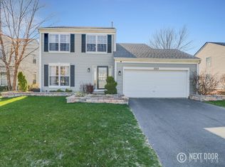 2313 Woodside Dr, Carpentersville, IL 60110