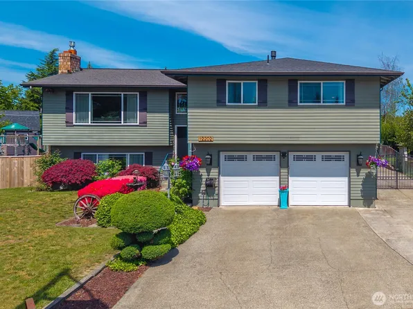 12202 SE 218th Court, Kent, WA 98031