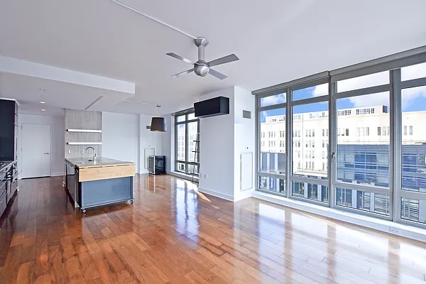 Rented by Classiques Modernes International Realty | media 12