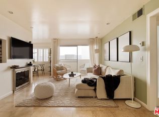 1021 N Crescent Heights Blvd APT 207, West Hollywood, CA 90046