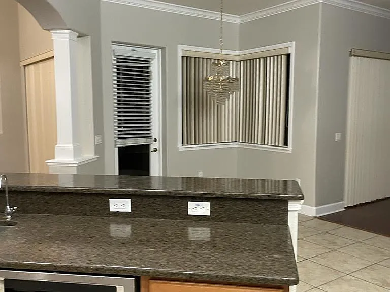 5667 Vintage View Ave — Photo 11