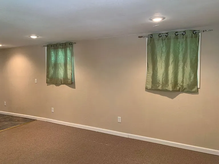 1444 N Sherman Ave — Photo 24