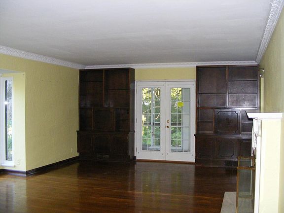 4th image of 1817 Benson Dr