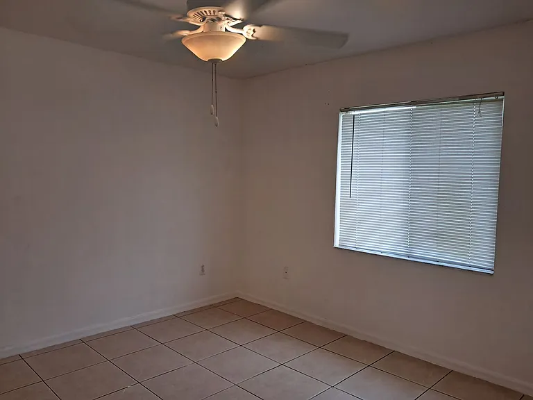 4868 Golfview Blvd — Photo 5