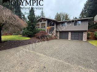 2290 Lakemoor Dr SW, Olympia, WA 98512