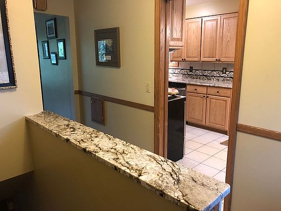 5th image of 1200 Ives Ln N