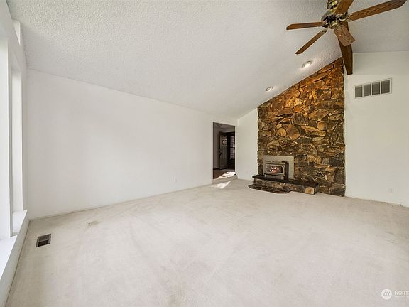 4th image of 39206 258th Avenue SE