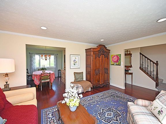 4th image of 6370 Glengariff Ct