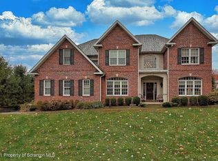 22 Oneill Dr, Moosic, PA 18507